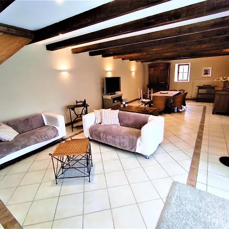 Hébergement de vacances Layon - *